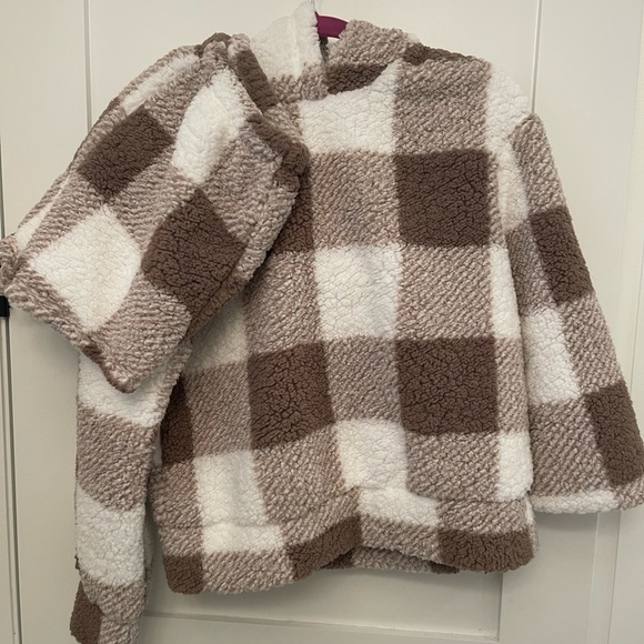 Matching Set!! - Picture 2 of 2